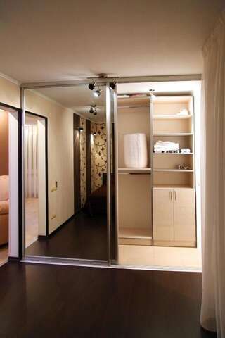 Апартаменты Lotos for You Apartments Николаев Апартаменты с балконом - ул. Шевченко, 75 - 3-10