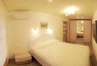 Апартаменты Lotos for You Apartments Николаев Улучшенный номер-студио - ул. Дунаева, 45 - 1-6